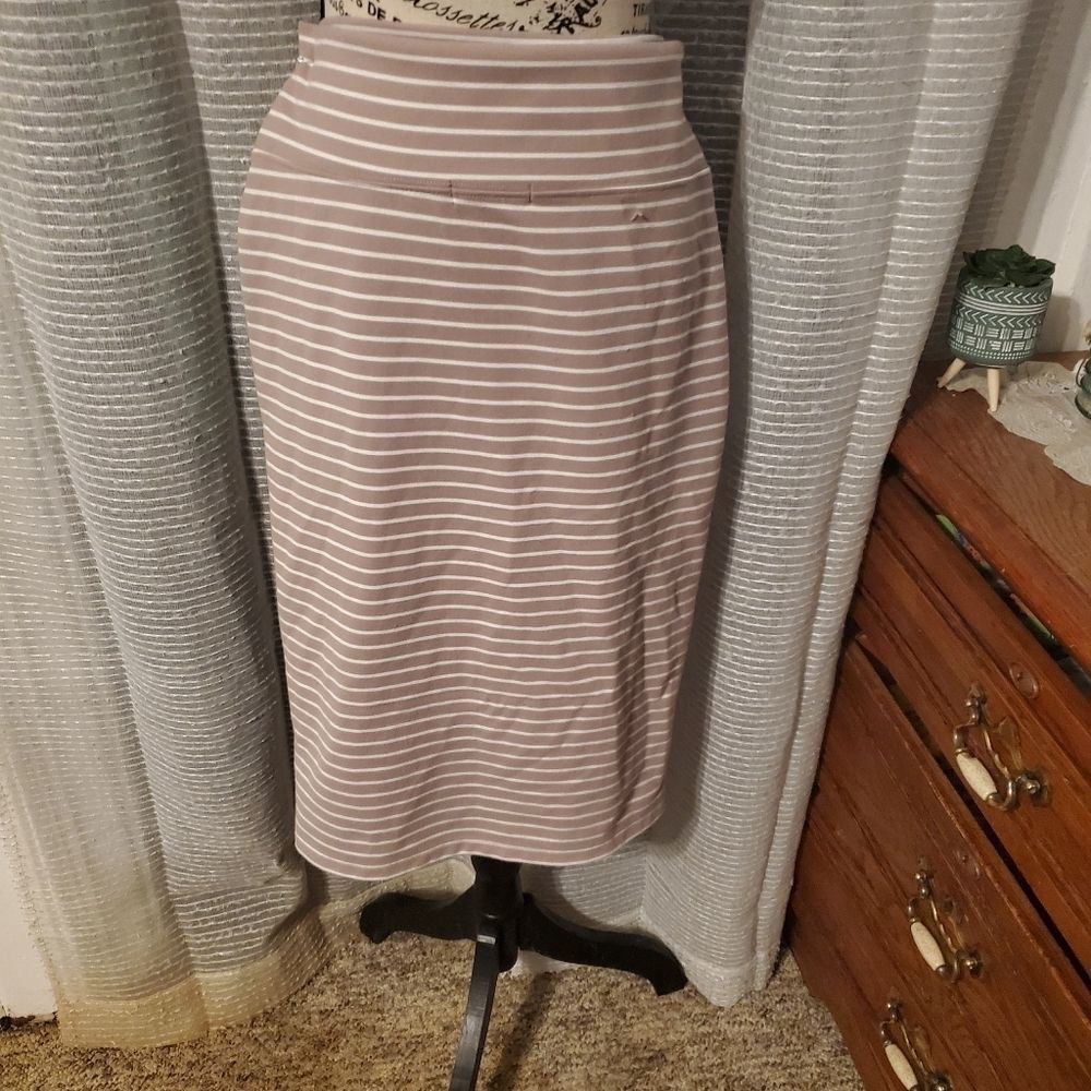 Popular Basics maxi skirt sz lg